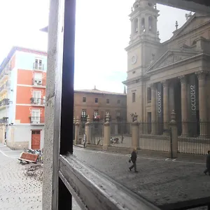https://hostel-plaza-catedral.biarritzhotels.info