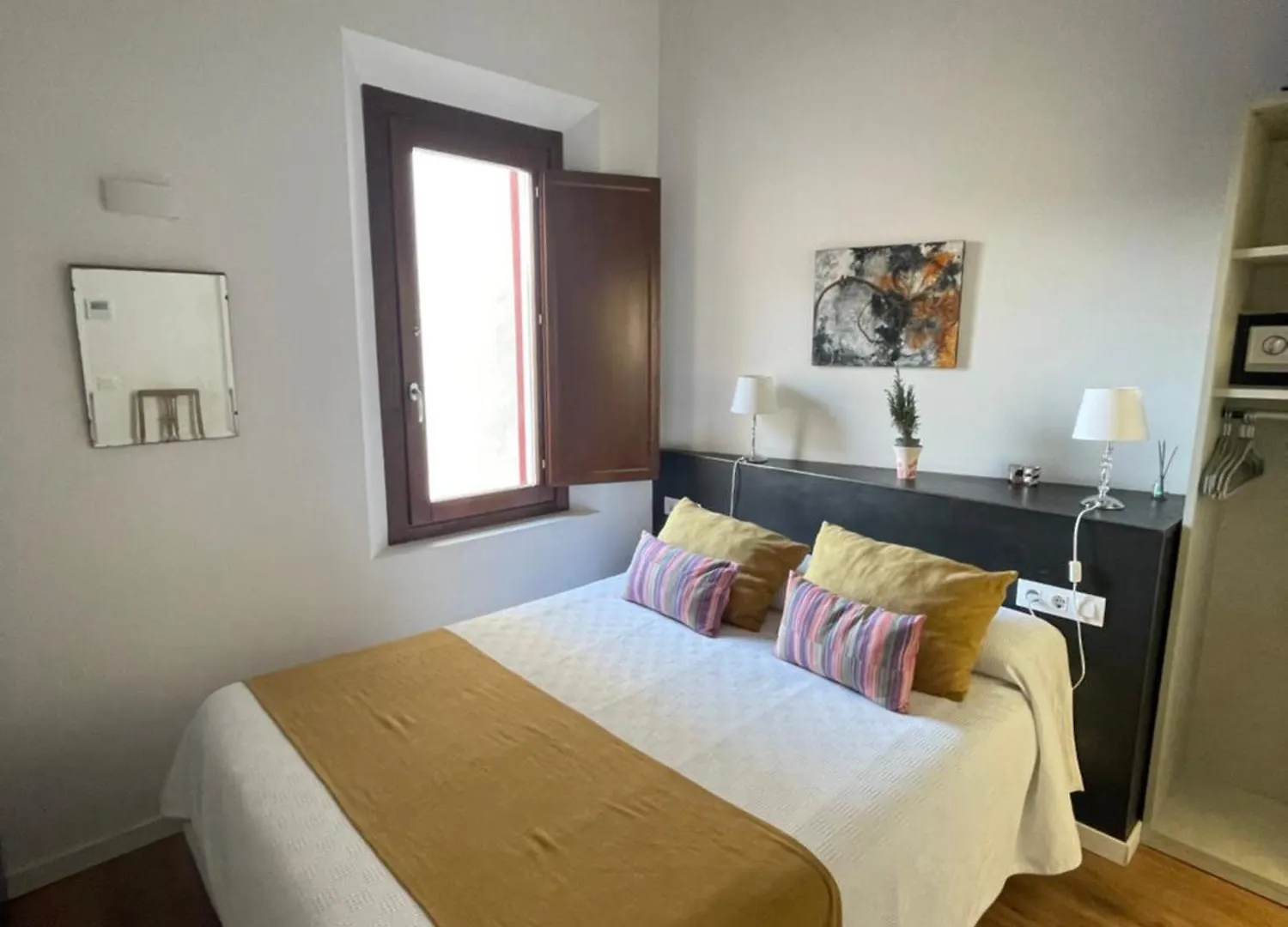 Vila Alaro Ti Spanien